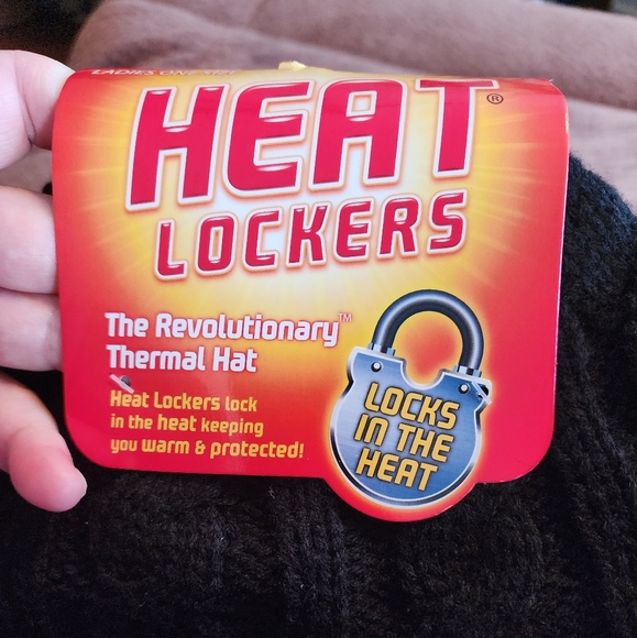 NWT Ladies Heat Locker Knit Cap - Picture 2 of 3